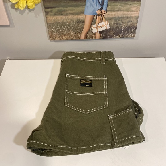 Patched pocket denim shorts - SMALL - Picture 5 of 6